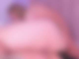 Live cam show with selenecute05 - Facial Piercings on Milf Play