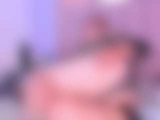 Live cam show with selenecute05 - Orgasm on TeamSkeetLive