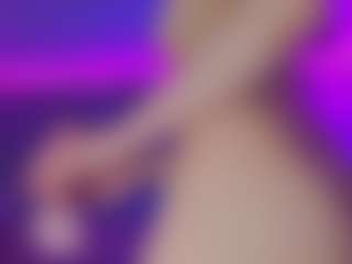 Live cam show with Sweett-sadie - Moaning on madthumbs