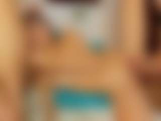 Show de cam en direct de Milky Puppy 3D