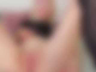 Live cam show with willapurr - Blue Eyes on SxyPornLive