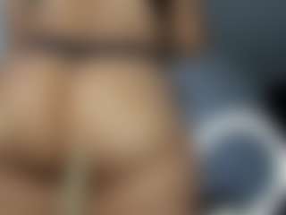 Live cam show with assparadisse - Gray Eyes on Livezox