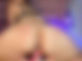 avawhitte's Live Sex Cam Show