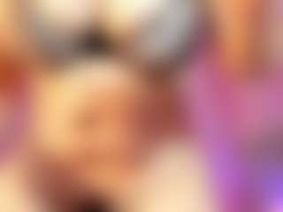 avawhitte's Live Sex Cam Show