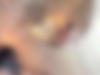 avawhitte's Live Sex Cam Show