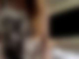 Live cam show with CeceliaFirestine - Flashing on Hubzter Live