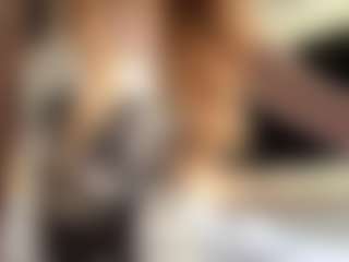 Live cam show with CeceliaFirestine - Smoking on Hubzter Live