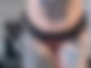 Live cam show with DamiaOshun-Ch - Moaning on AdultVida.com