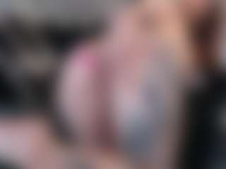 Live cam show with DamiaOshun-Ch - Butt Plug on Fling VIP Chat