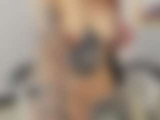 DamiaOshun-Ch's Live Sex Cam Show