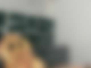 Live cam show with DamiaOshun-Ch - Athletic on Camsoda
