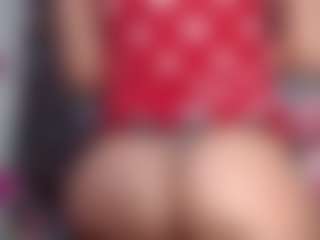 Live cam show with DESIRE10INCHES - Tease on Free Soda
