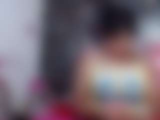 Live cam show with DESIRE10INCHES - Italian on hotwifechat.live | colombia