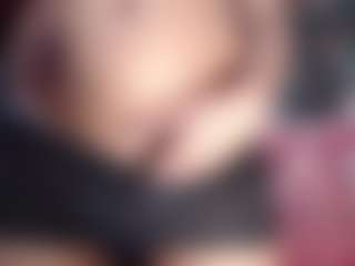 Live cam show with DESIRE10INCHES - Huge Tits on liverealitysex.com