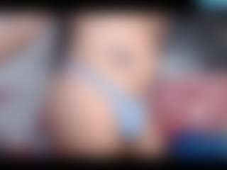 Live cam show with DESIRE10INCHES - Smoking on Camming Site