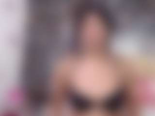 Live cam show with DESIRE10INCHES - Smoking on madthumbs