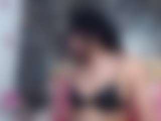 Live cam show with DESIRE10INCHES - Latina on Camsoda | colombia