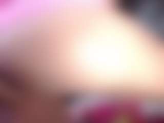 Live cam show with DESIRE10INCHES - Tease on Camsoda