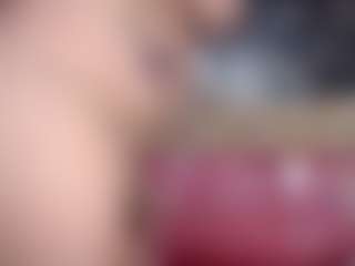 Live cam show with DESIRE10INCHES - Italian on Uber Horny | colombia