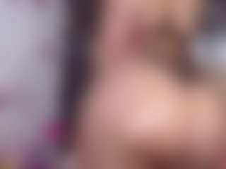 Live cam show with DESIRE10INCHES - Italian on Camsoda | colombia