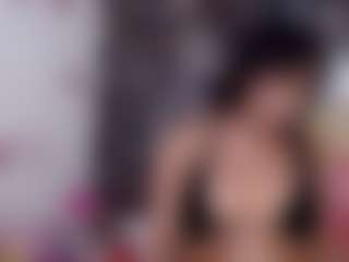 Live cam show with DESIRE10INCHES - Italian on Camsoda | colombia