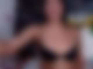 Live cam show with DESIRE10INCHES - Black Hair on friskycurves.com