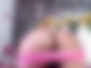 Live cam show with DESIRE10INCHES - Huge Tits on CamClone