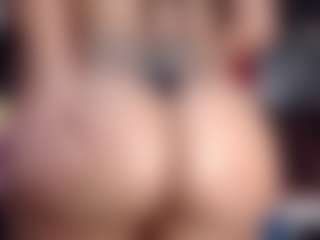 Live cam show with DESIRE10INCHES - Brown Eyes on CamwithHer