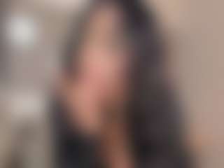 Live cam show with dionneventuri - Average on anonymated.com