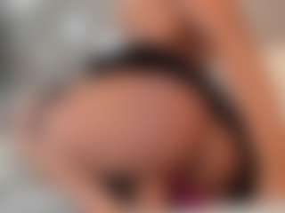 dionneventuri's Live Sex Cam Show
