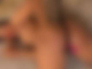 dionneventuri's Live Sex Cam Show
