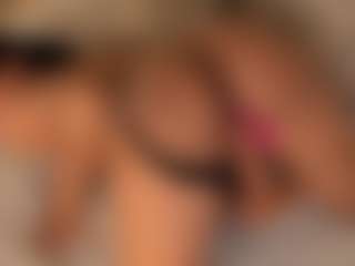 dionneventuri's Live Sex Cam Show