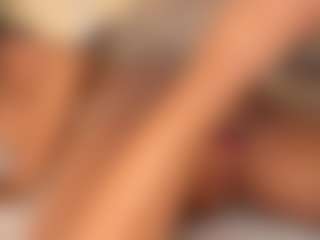 dionneventuri's Live Sex Cam Show