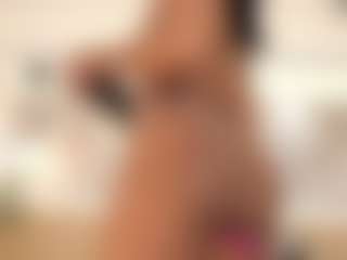 dionneventuri's Live Sex Cam Show