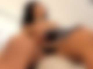 dionneventuri's Live Sex Cam Show