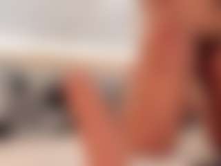 dionneventuri's Live Sex Cam Show