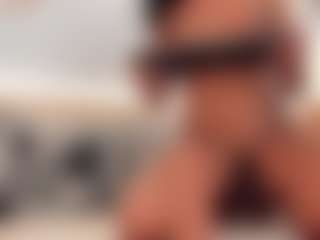 dionneventuri's Live Sex Cam Show