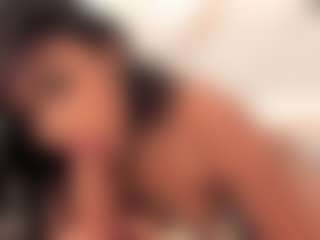 dionneventuri's Live Sex Cam Show