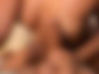 dionneventuri's Live Sex Cam Show