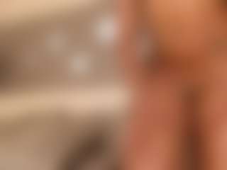 dionneventuri's Live Sex Cam Show