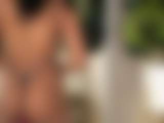 dionneventuri's Live Sex Cam Show