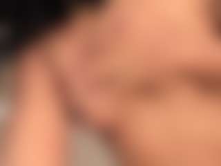 dionneventuri's Live Sex Cam Show