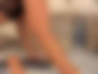 dionneventuri's Live Sex Cam Show