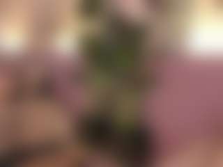dionneventuri's Live Sex Cam Show