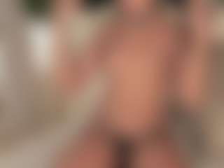 dionneventuri's Live Sex Cam Show