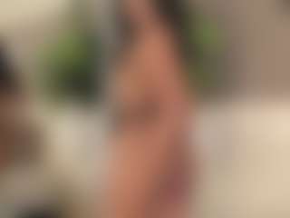dionneventuri's Live Sex Cam Show