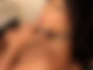 Live cam show with dionneventuri - Sexwebcam Brown Hair on CamSodaAdn