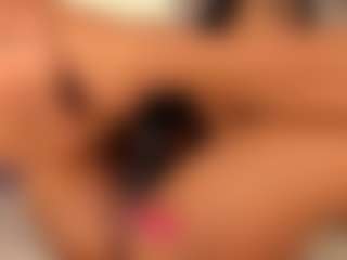 dionneventuri's Live Sex Cam Show