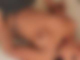 dionneventuri's Live Sex Cam Show