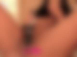 dionneventuri's Live Sex Cam Show